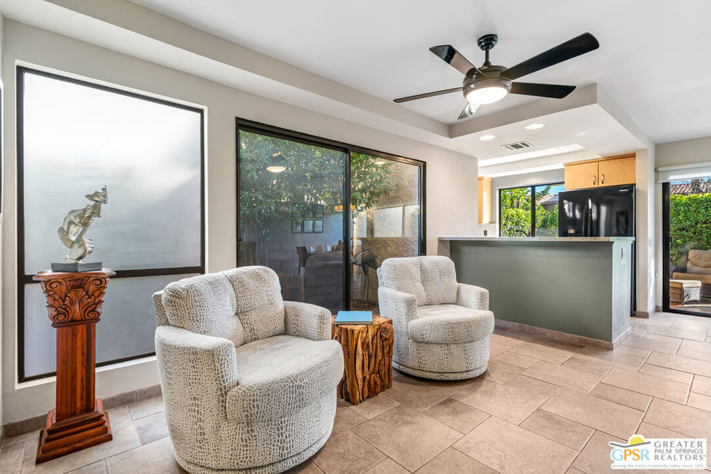 Sundial Condos - Residential