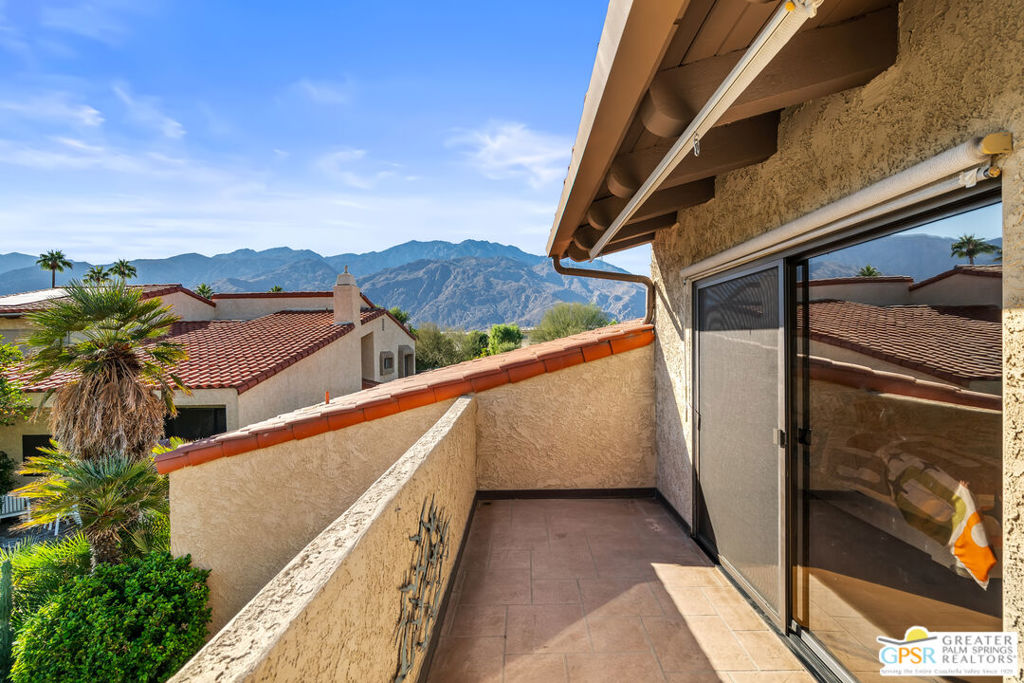 Sundial Condos - Residential