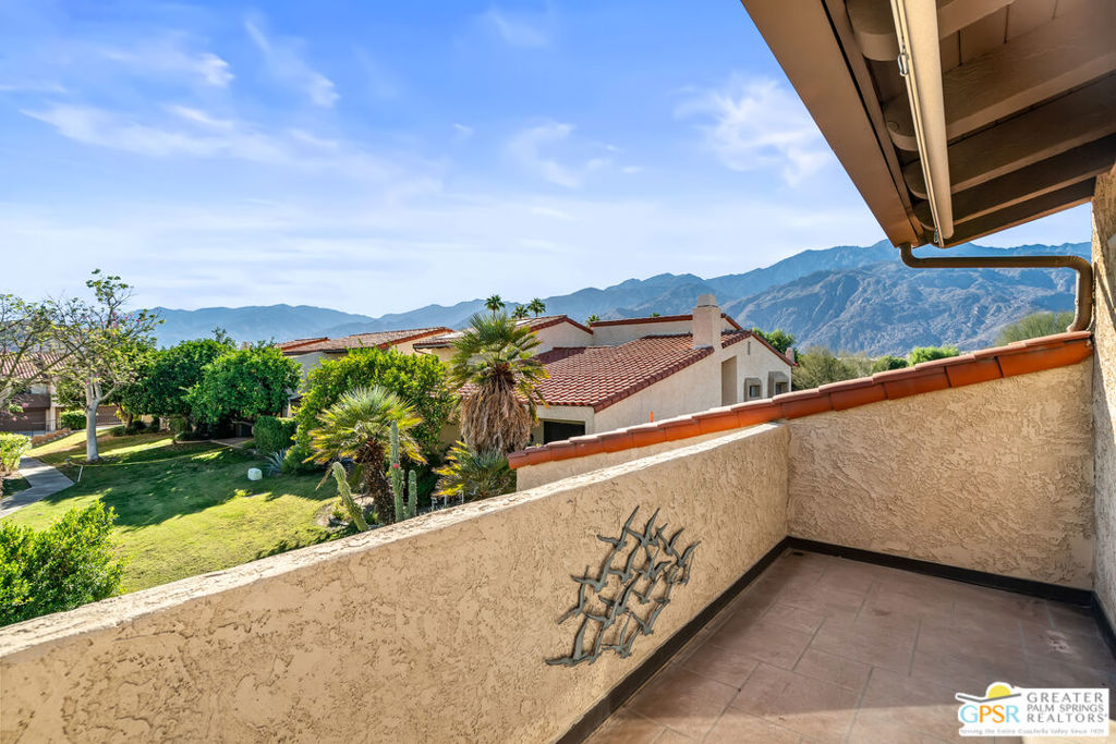 Sundial Condos - Residential