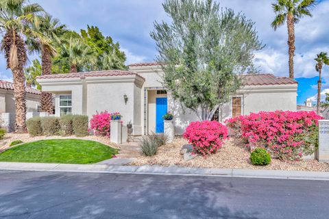 Photo of 80890 Via Puerta Azul, La Quinta, CA 92253 (MLS # 219139080DA)