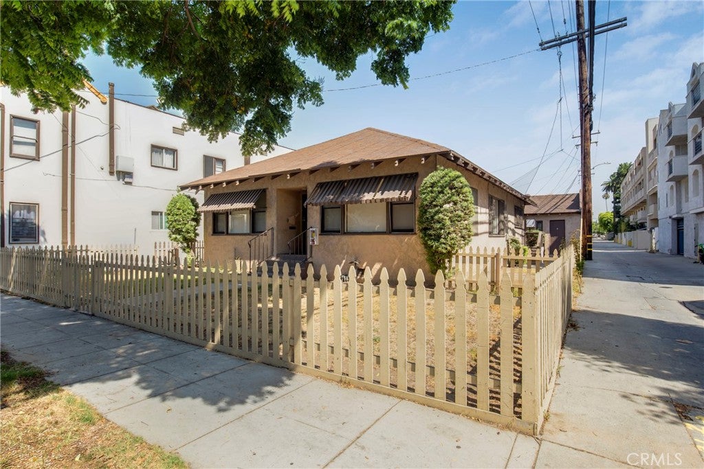 531 W 5th Street