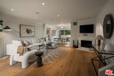 Photo of 914 2nd Street #A, Santa Monica, CA 90403 (MLS # 26105398)
