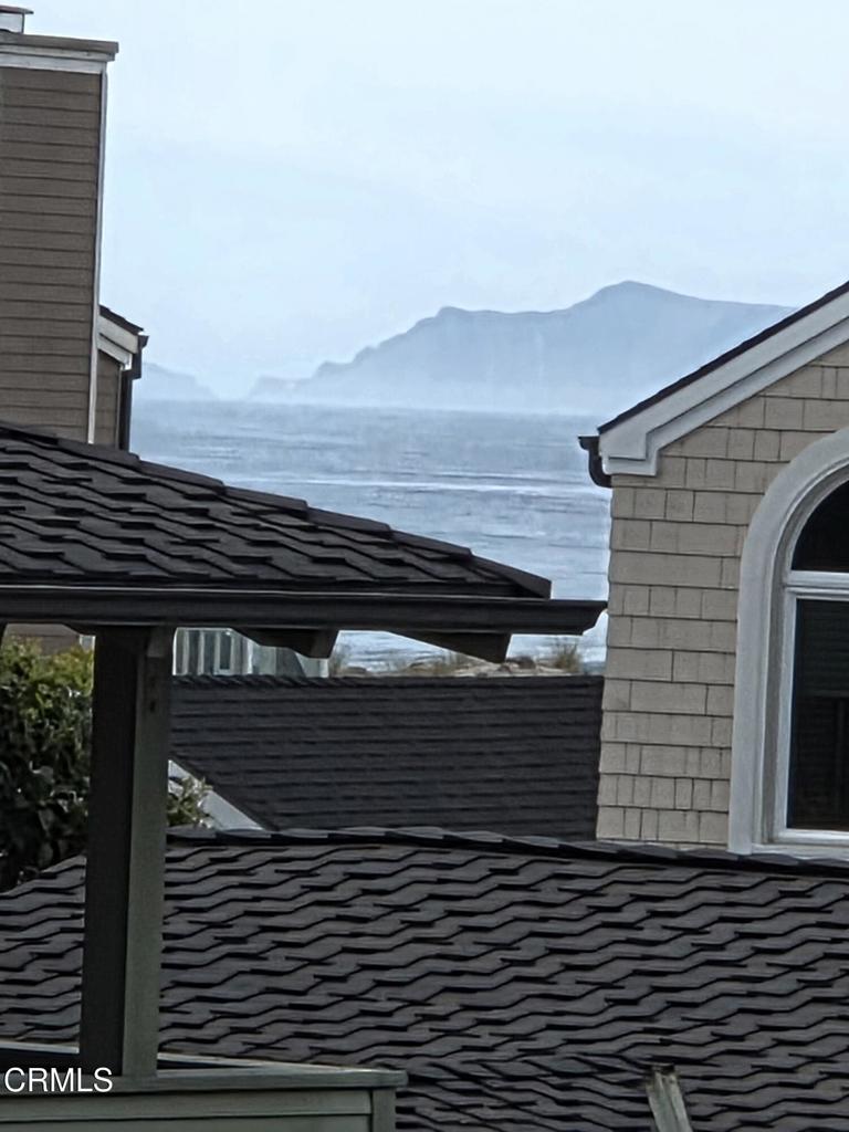 Oxnard, California, 93035, United States, 3 Bedrooms Bedrooms, ,4 BathroomsBathrooms,Residential,Active,2026326