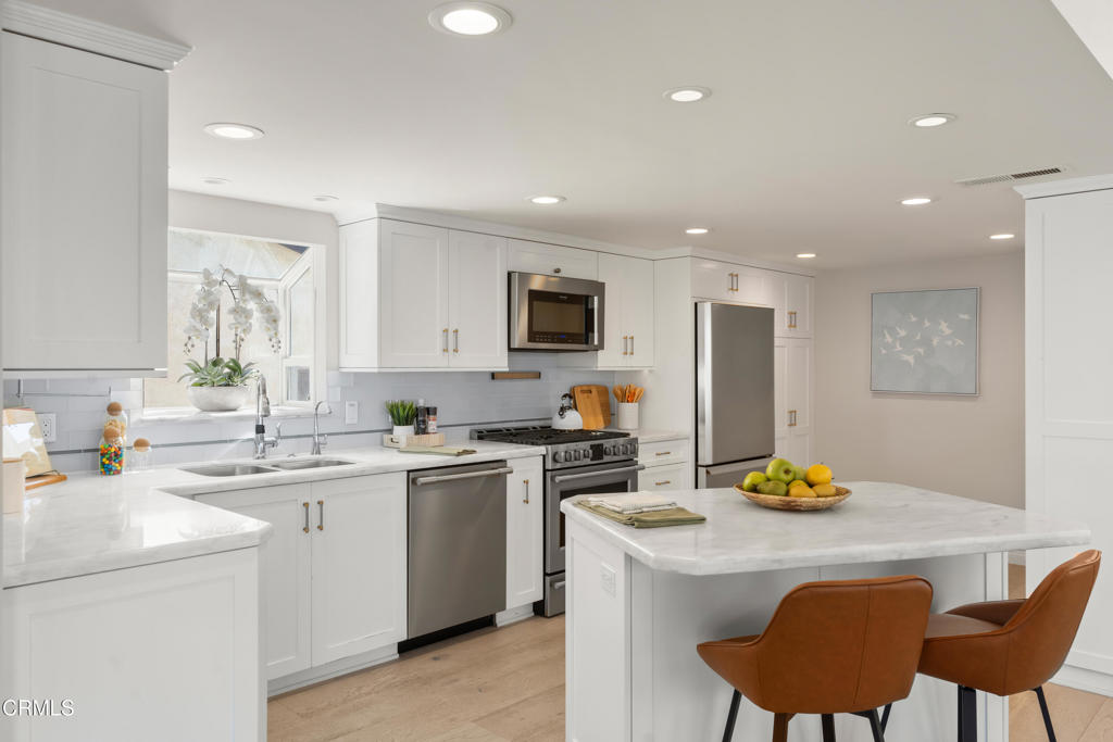 Oxnard, California, 93035, United States, 3 Bedrooms Bedrooms, ,4 BathroomsBathrooms,Residential,Active,2026326