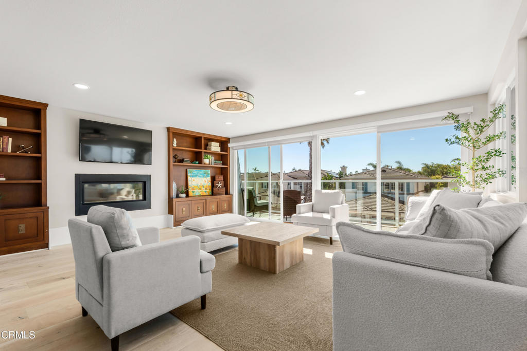 Oxnard, California, 93035, United States, 3 Bedrooms Bedrooms, ,4 BathroomsBathrooms,Residential,Active,2026326
