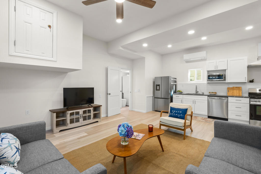 Oxnard, California, 93035, United States, 3 Bedrooms Bedrooms, ,4 BathroomsBathrooms,Residential,Active,2026326