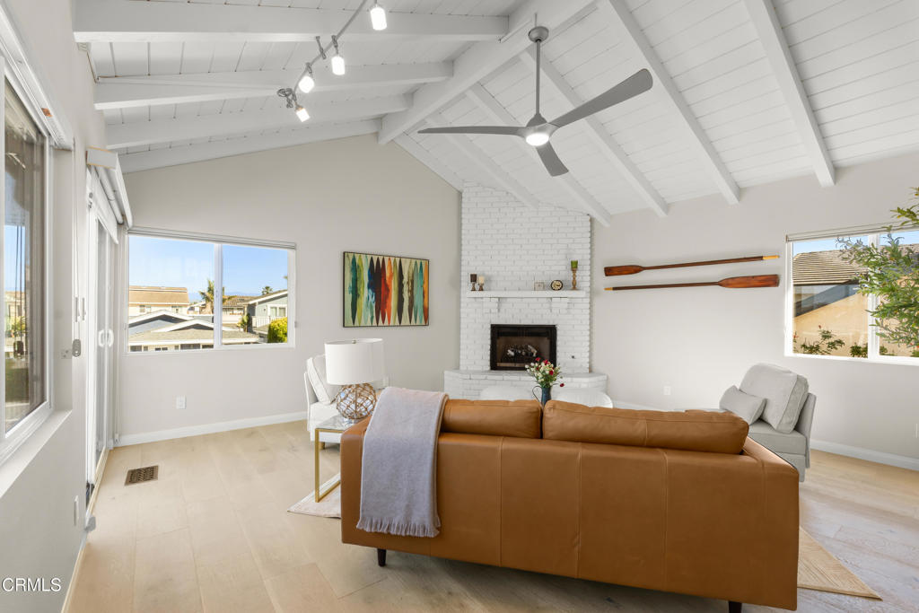 Oxnard, California, 93035, United States, 3 Bedrooms Bedrooms, ,4 BathroomsBathrooms,Residential,Active,2026326