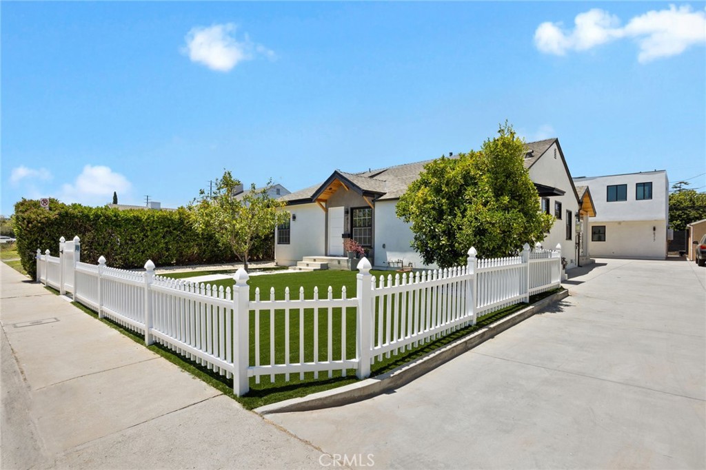 8313 Kittyhawk Avenue