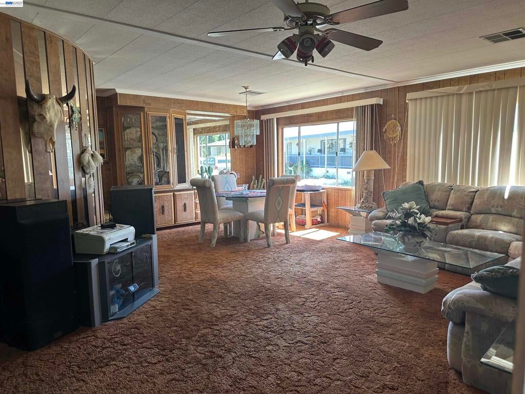 965 New England Village Dr.