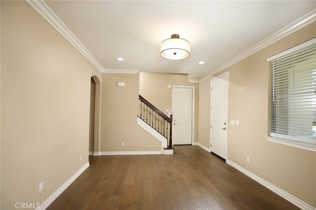 535 W Lemon