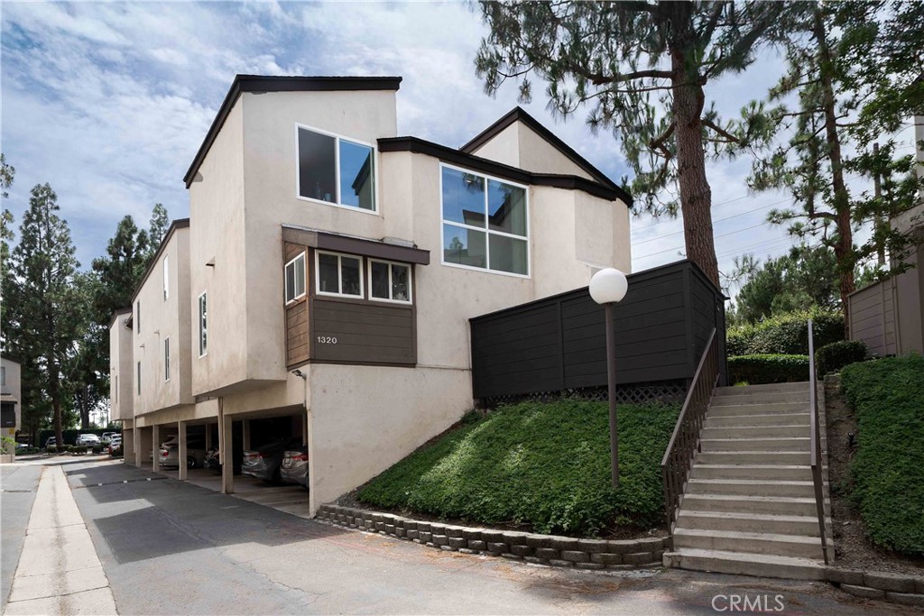 A must-see, move-in ready corner townhouse in an excellent community! This home features 2 bedrooms and 1.5 bathrooms and has been recently remodeled. The kitchen includes granite countertops and newer double-pane windows throughout. The open floor plan provides lots of natural light, with tile and laminate flooring throughout.
Additional features include an open kitchen area, a small office space downstairs, a private patio, and a designated carport parking space directly under the unit. One guest pass with overnight privileges is included, and there is always plenty of visitor parking available. HOA amenities are conveniently close to the unit.
Prime location with easy access to the 22, 55, and 5 freeways. Situated in the highly rated Tustin School District. Cabrillo Park is a well-maintained community with mature landscaping and walking paths throughout. Community amenities include a pool, two spas, a clubhouse, and a fitness center. HOA covers water, gas, and trash.
Front door faces East/West.