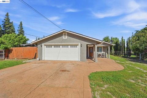 Photo of 10378 S Priest Rd, French Camp, CA 95231 (MLS # 41132206)