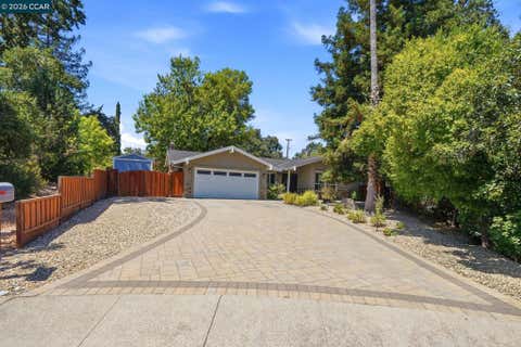 Photo of 20 Waterberry Ct CT, Pleasant Hill, CA 94523 (MLS # 41144931)