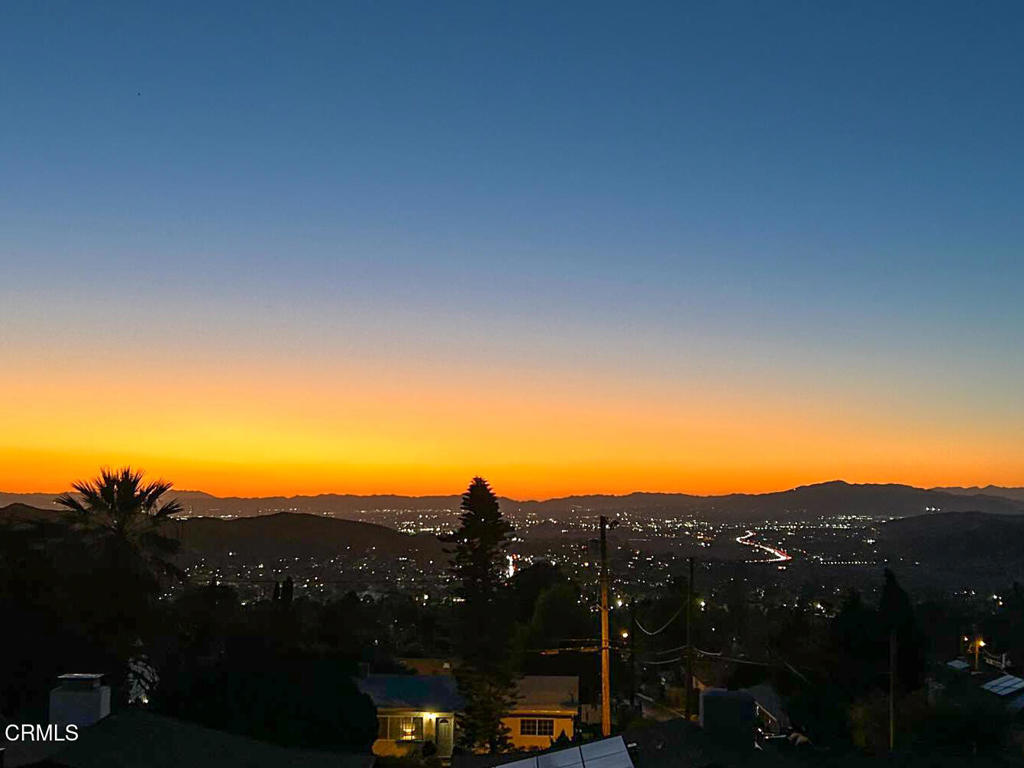 6940 Bellclaire Street