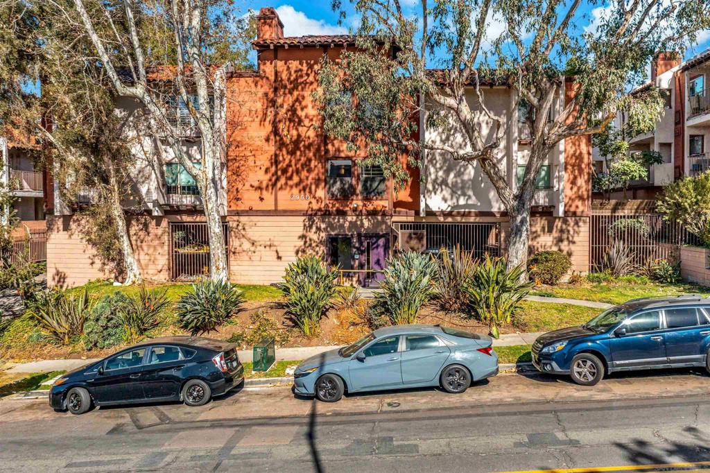 2950 Broadway Unit 24