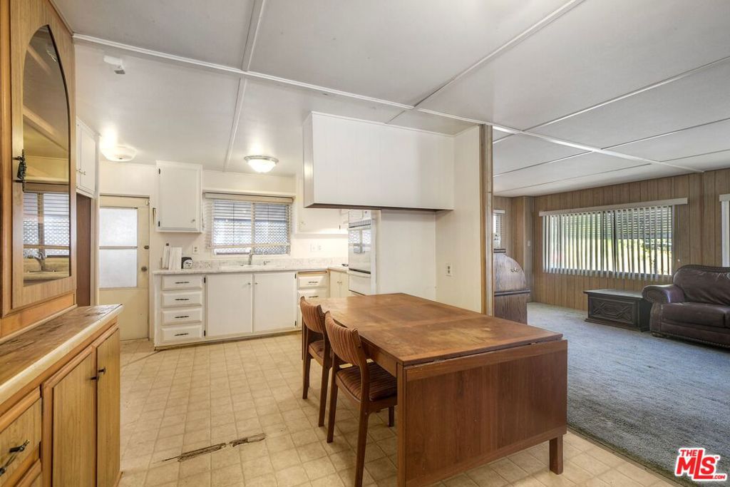 3909 Reche Rd 40