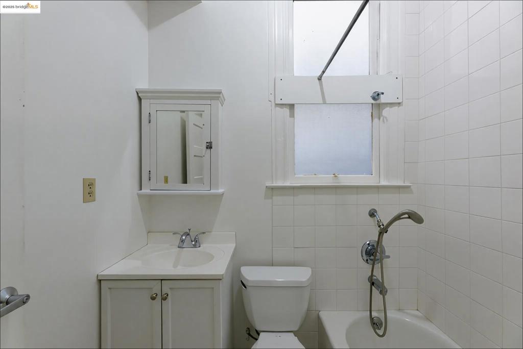 NOB HILL - Residential