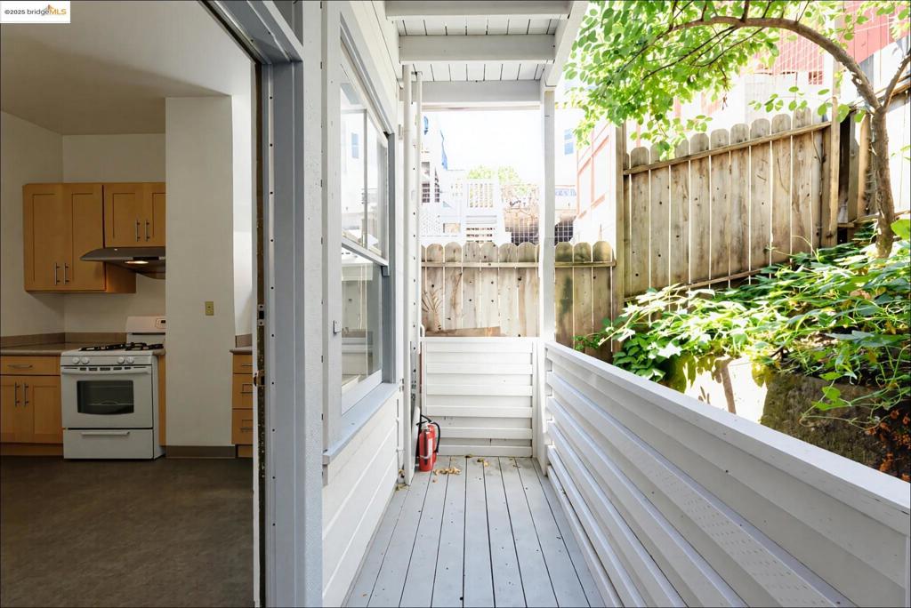 NOB HILL - Residential