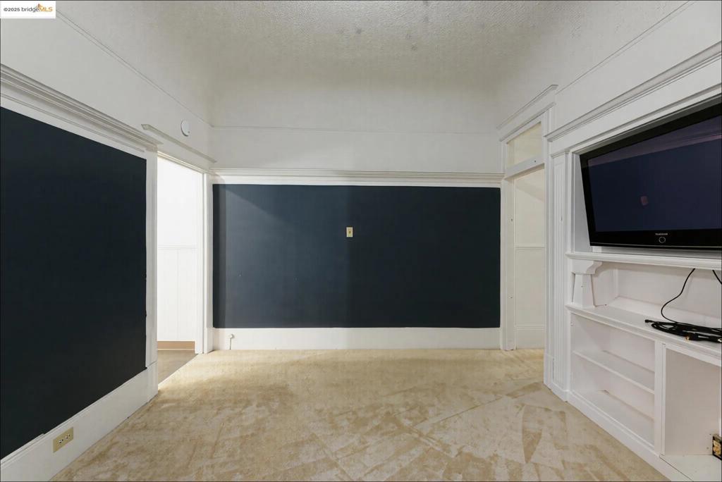 NOB HILL - Residential