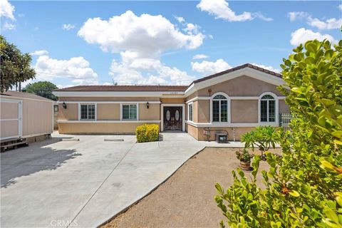 Photo of 1415 S Pricedale Ave Ave #B, West Covina, CA 91790 (MLS # WS26031199)