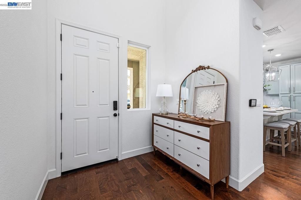 Photo of 4247 Healdsburg Way Way, Dublin, CA 94568 (MLS # 41131219)