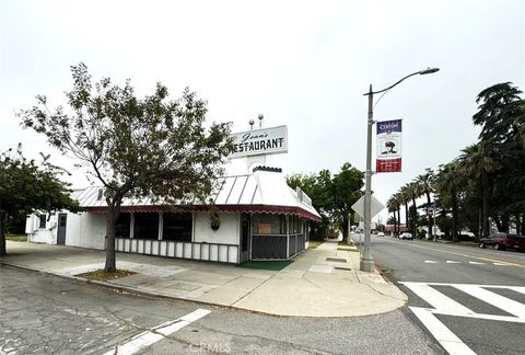 Photo of 592 N La Cadena, Colton, CA 92324 (MLS # IV26081616)