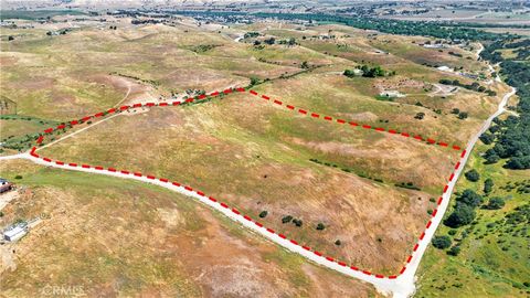 Tiny photo for 0 Crest View, San Miguel, CA 93451 (MLS # NS26081546)