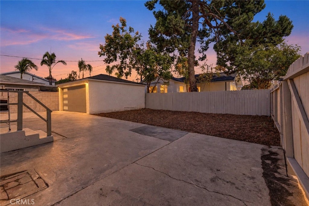11508 Fidel Avenue