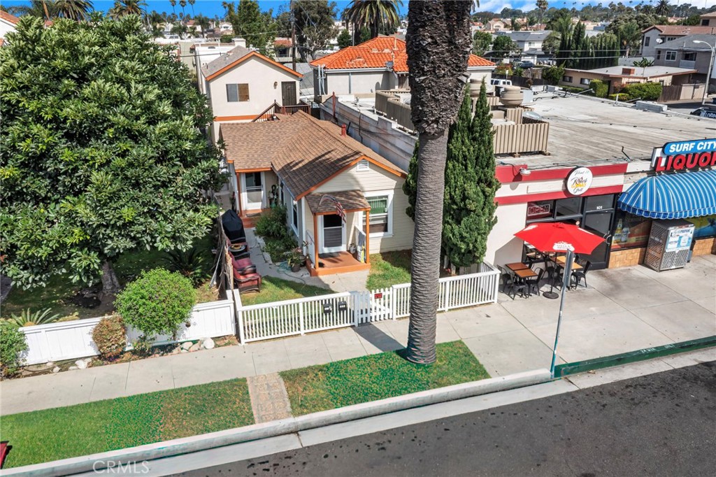 323 11th Street
