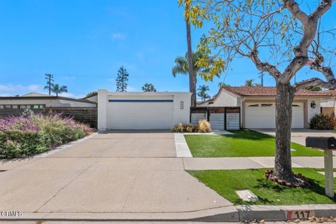 Tiny photo for 117 Duke Avenue, Ventura, CA 93003 (MLS # V1-36668)