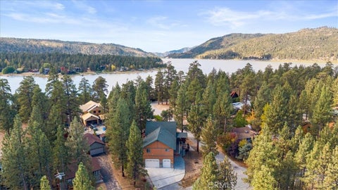 Photo of 39607 Forest RD, Big Bear Lake, CA 92315 (MLS # IG26217674)