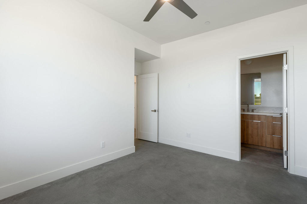 Desert Highland Gateway - Residential