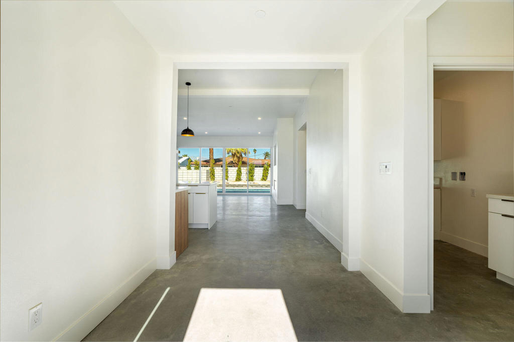 Desert Highland Gateway - Residential