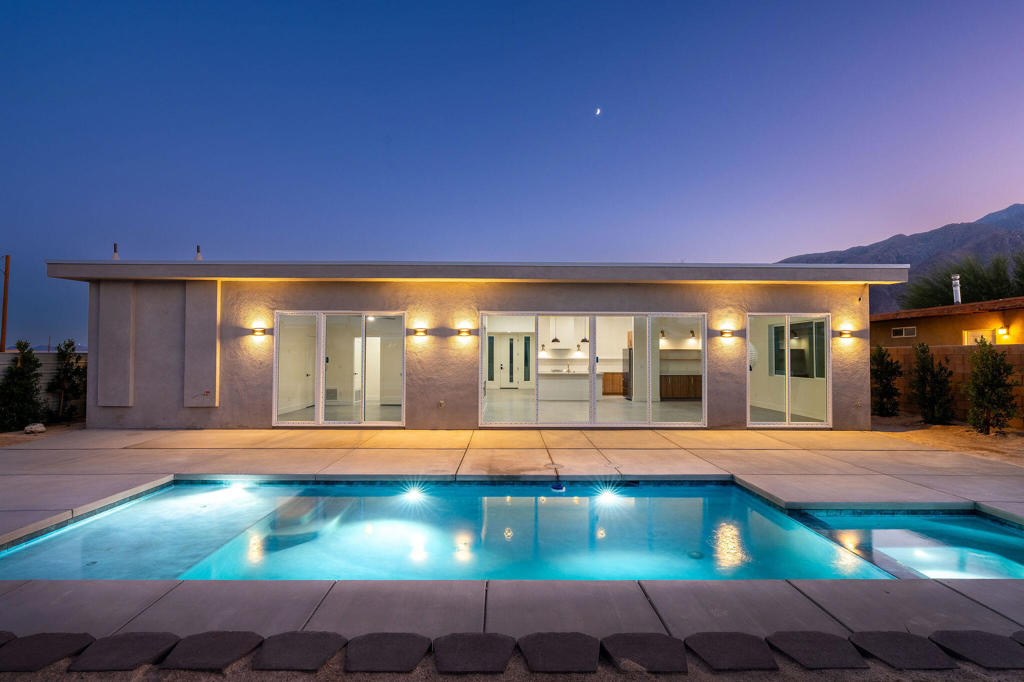 Desert Highland Gateway - Residential