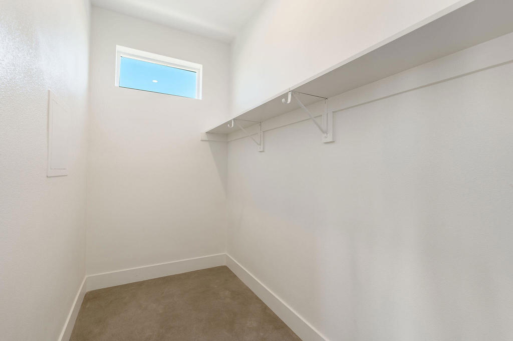 Desert Highland Gateway - Residential