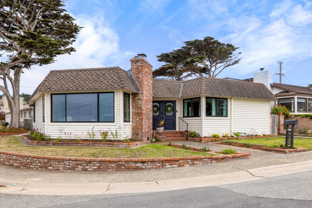 25 Coral Street