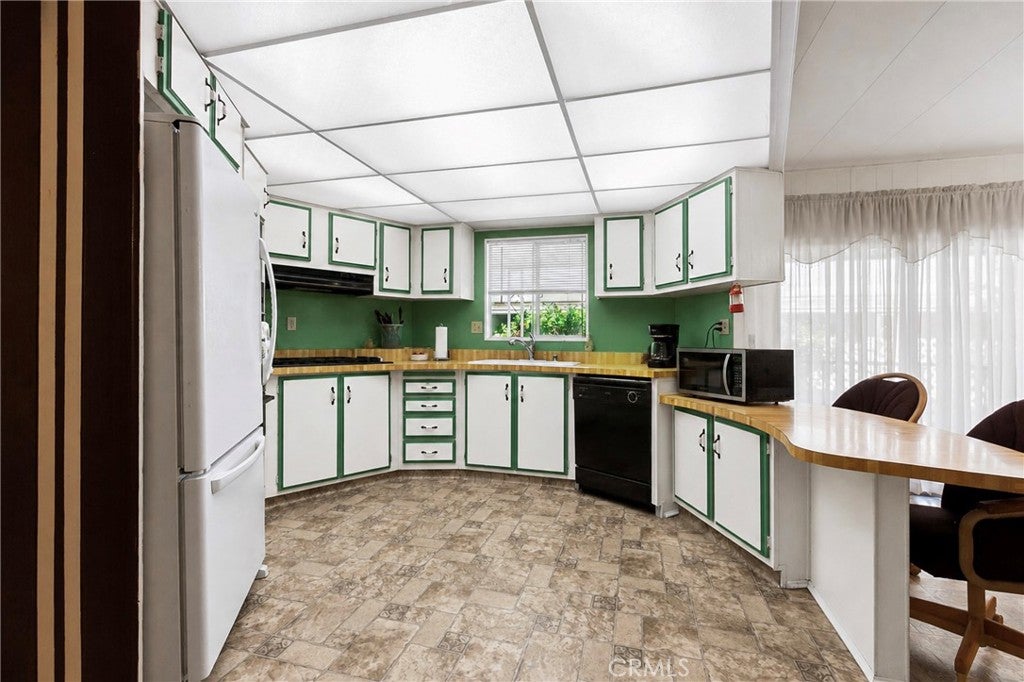 10961 Las Casitas