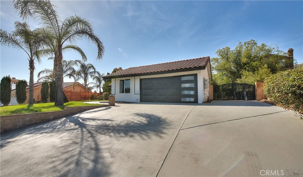 3082 Lynwood Drive