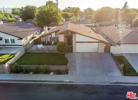43639 Elm Avenue, Lancaster, CA 93534 - MLS#: 25573475