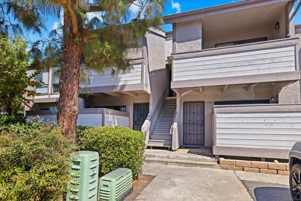 9189 Village Glen Dr DR 252, San Diego CA 92123