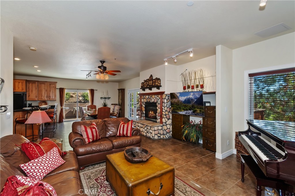 Arrowhead Woods (AWHW) - Residential