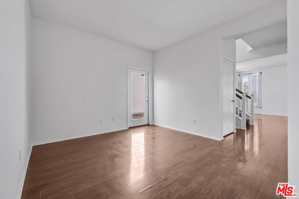 2279 Santa Ana Boulevard