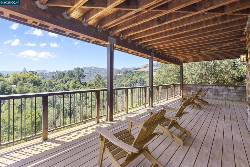 ORINDA WOODS - Residential