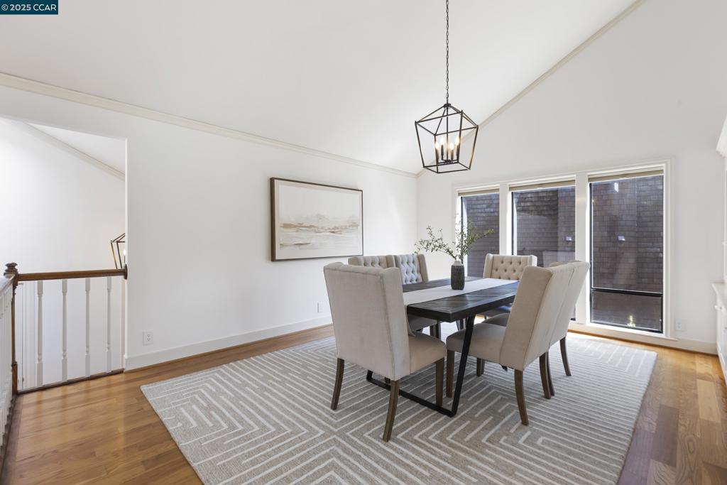 ORINDA WOODS - Residential