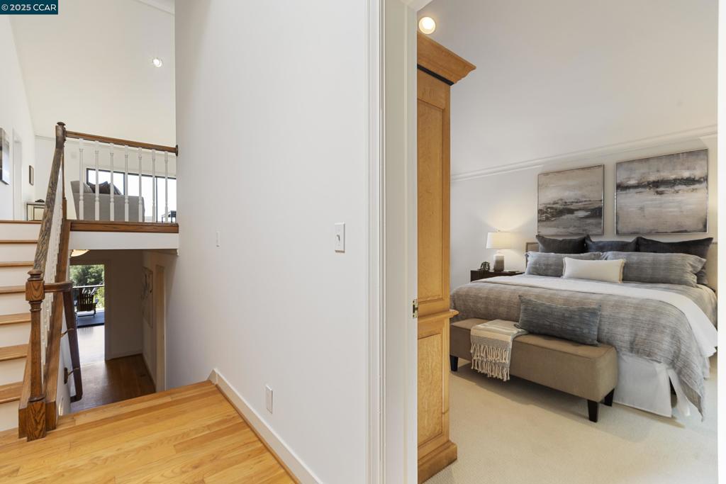 ORINDA WOODS - Residential