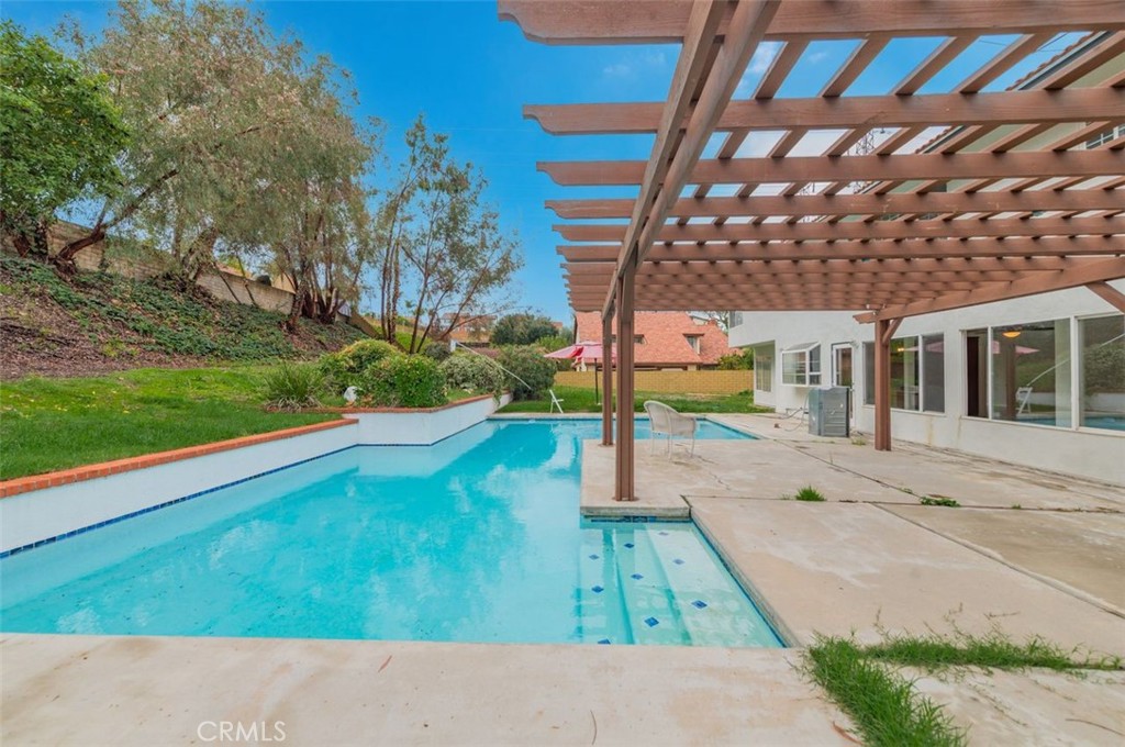 16502 Amber Tree Lane