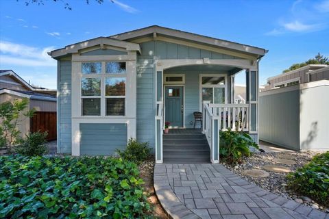 Photo of 52 Palomar Real, Campbell, CA 95008 (MLS # ML82044841)