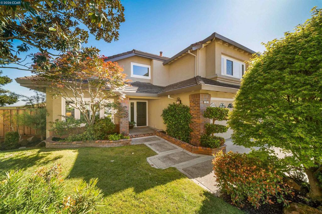 25 Greenridge Pl