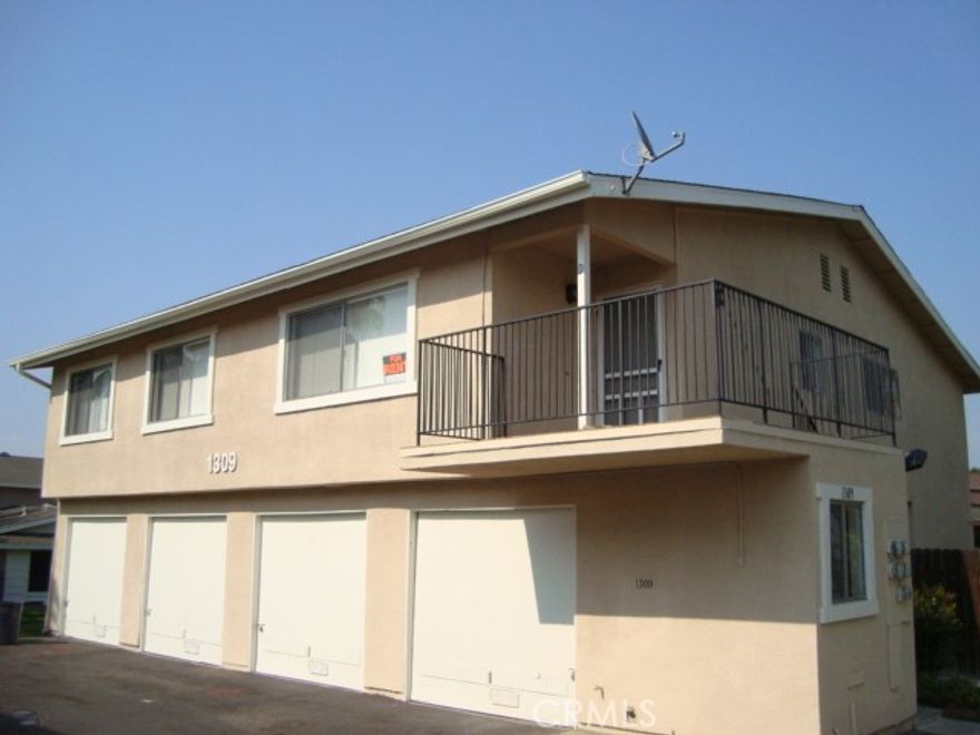 2-bedroom, 1-bath upper-level condo located in Village Grove. This home features a brand-new kitchen, new appliances, new water heater, fresh paint, new bathtub, and new flooring throughout.

The unit includes a 1-car garage plus one assigned parking space. Community amenities include shared laundry, Village Grove pool access, and a fishing lake. Water, trash, and sewer are included. No pets.

Move-in ready and available now!
Reach out with any questions or to schedule a showing.