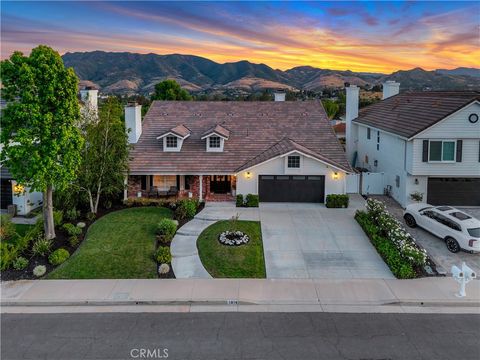 Photo of 5879 Ridgebrook Dr, Agoura Hills, CA 91301 (MLS # SR26071808)